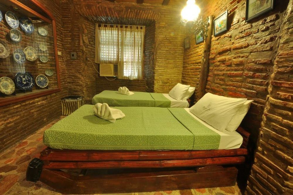 Zen Rooms Grandpa'S Inn Vigan Esterno foto
