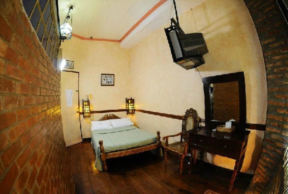 Zen Rooms Grandpa'S Inn Vigan Esterno foto